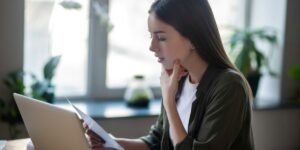 Jobless Growth Hits Gen Z as U.S. Economy Powers Ahead 